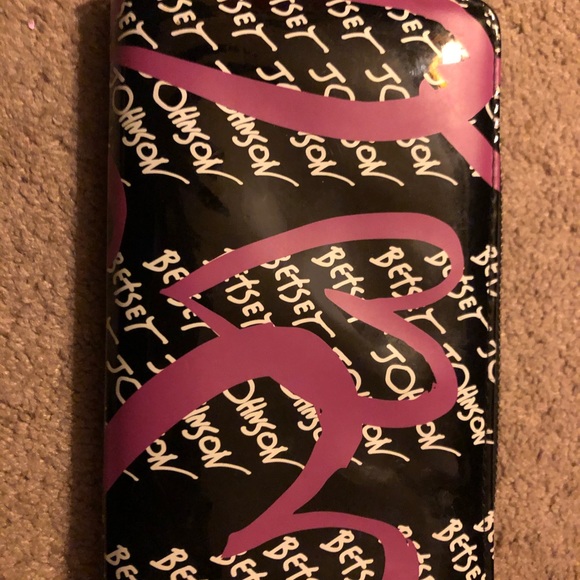 Purses - Picture 3 of 3